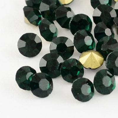BeadsBalzar Beads & Crafts EMERALD (CR9071-21A) (CR9071-X) Grade A Glass Pointed Back Chaton Rhinestones, Back Plated, Diamond, about 4.0~4.2mm (+-100PCS)